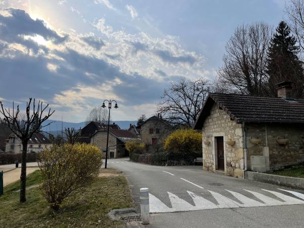 Vue de l'entrée du village