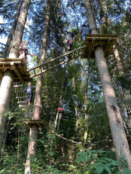 Accrobranche de Terre-Ronde à Hauteville parcours suspendu dans les arbres