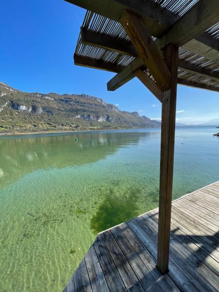 Vue sur le Lac du Bourget depuis le port de Chatillon à Chindrieux